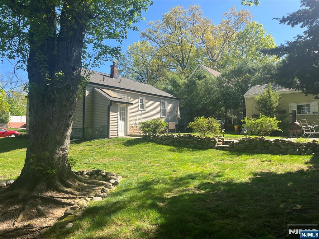 New Milford, New Jersey 07646, United States, 2 Bedrooms Bedrooms, ,2 BathroomsBathrooms,Residential,Active,120392