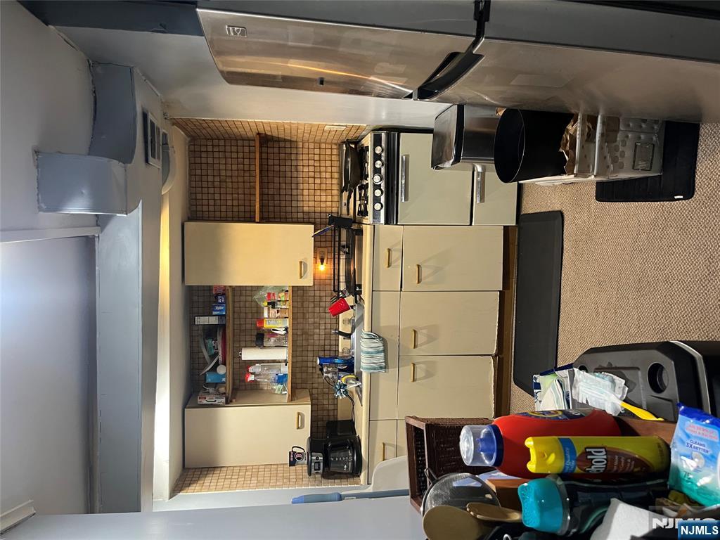 New Milford, New Jersey 07646, United States, 2 Bedrooms Bedrooms, ,2 BathroomsBathrooms,Residential,Active,120392