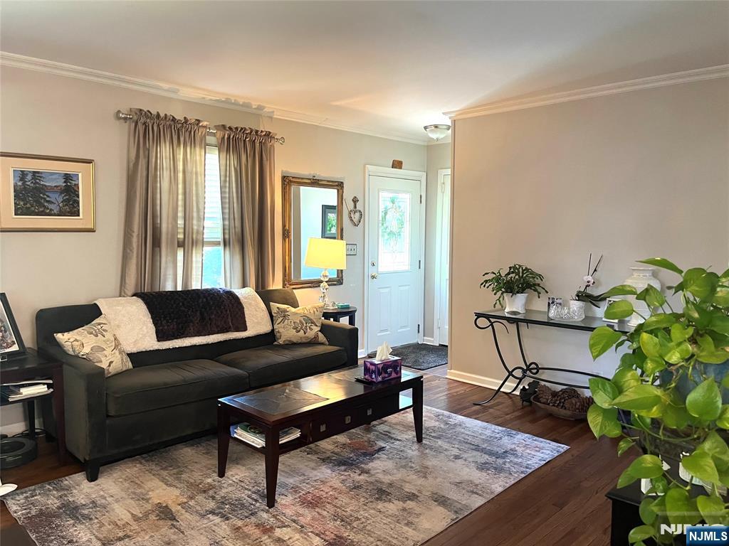 New Milford, New Jersey 07646, United States, 2 Bedrooms Bedrooms, ,2 BathroomsBathrooms,Residential,Active,120392