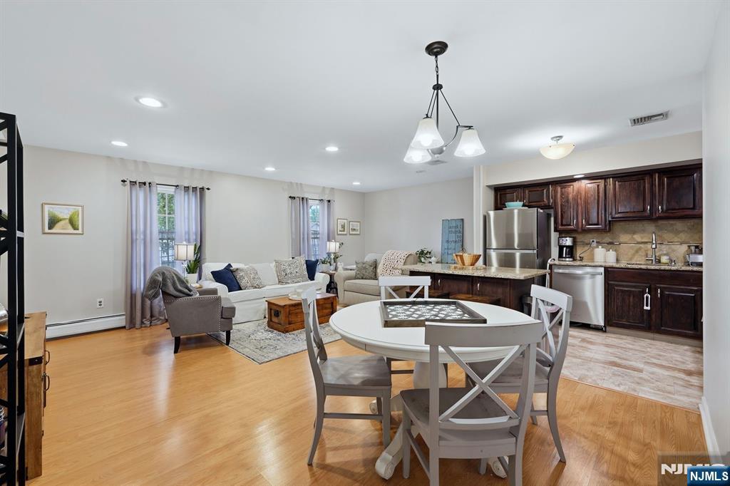 5 S Maple Avenue 52