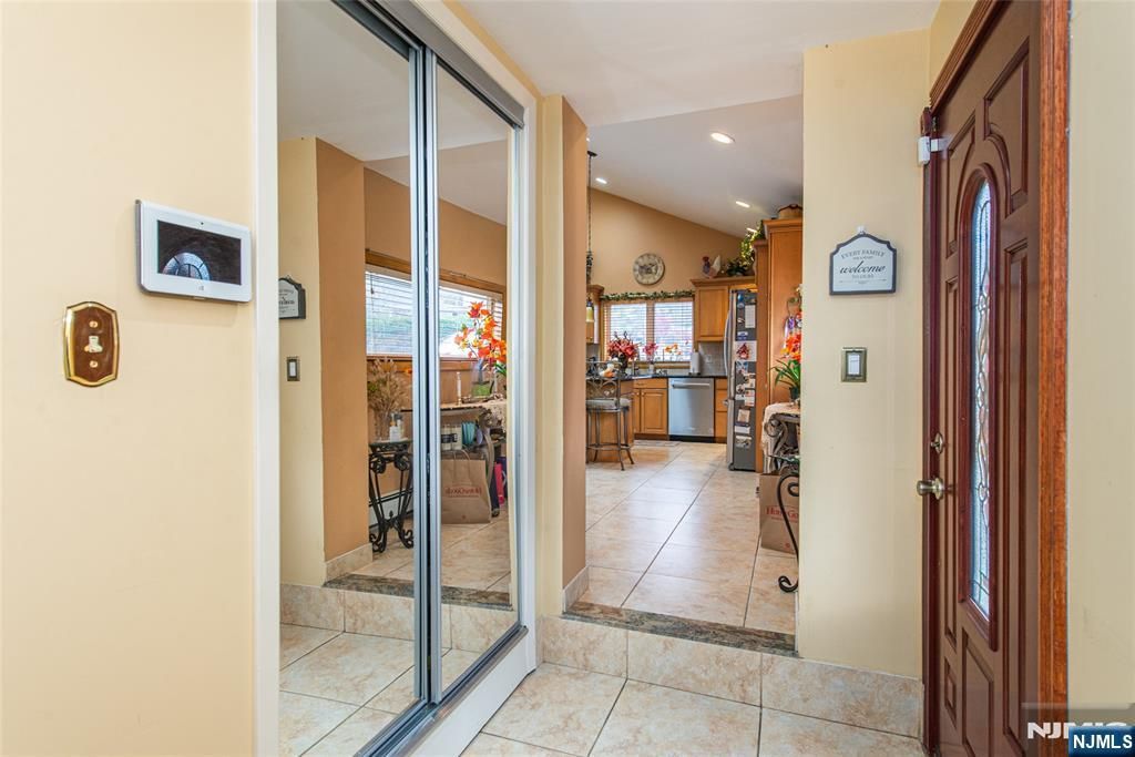 Photo of 1 Lenape Trail, Wayne, NJ 07470 (MLS # 25040229)