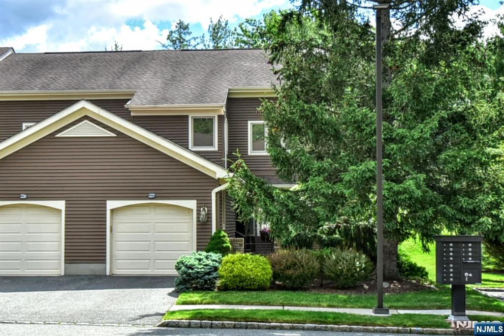 227 Westervelt Lane