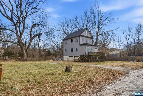 1819 Allen Street Rahway NJ 07065