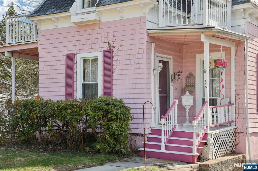 58 Ridgeway Avenue