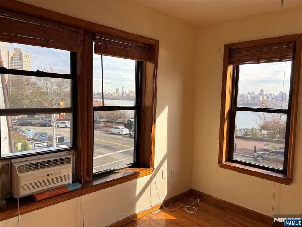 Photo of 6209 Boulevard #1EN, West New York, NJ 07093 (MLS # 25039541)