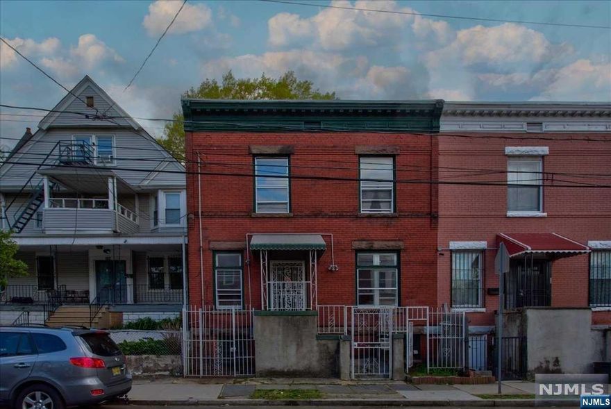 BACK ON MARKET! Introducing an exceptional opportunity to own a newly renovated home with 4 bedroom, 1.5 bathroom property. Designed with high-end features such as sleek, modern kitchens with stainless steel appliances and granite countertops, spacious open floor plans with ample natural light. Property features large bedrooms, an open living room/dining room concept with fireplace, plenty of windows for natural light to come in. Unfinished basement for additional storage. Located in Lower Roseville, Newark. It's walkable to grocery stores, restaurants and public transportation. This property is the perfect purchase!