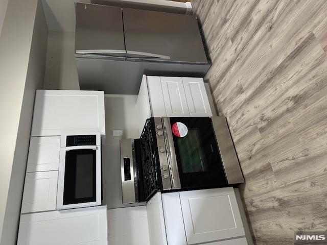 Rental Property at 130 Prospect Pl 2, Rutherford, New Jersey - Bedrooms: 3 
Bathrooms: 1 
Rooms: 6  - $2,800 MO.