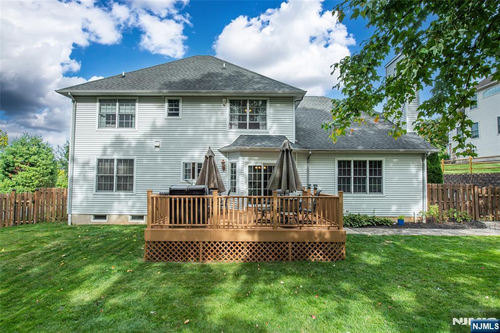 4 Hunter Drive
