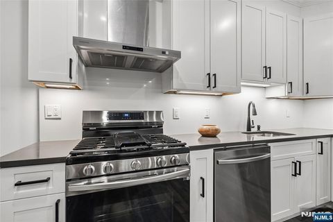 521 10th Street B1 Union City NJ 07087