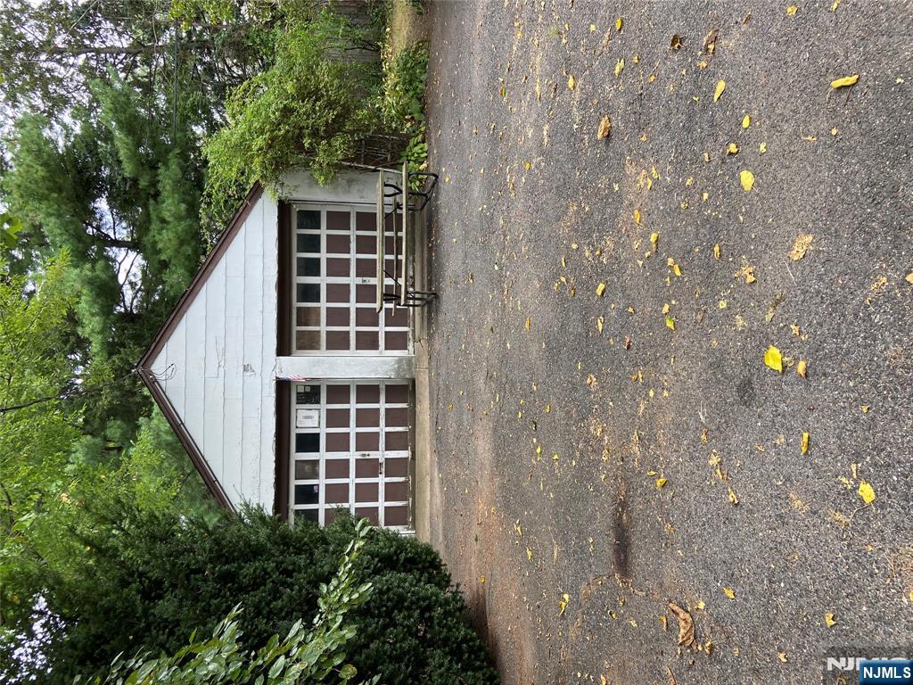 83 N Washington Avenue