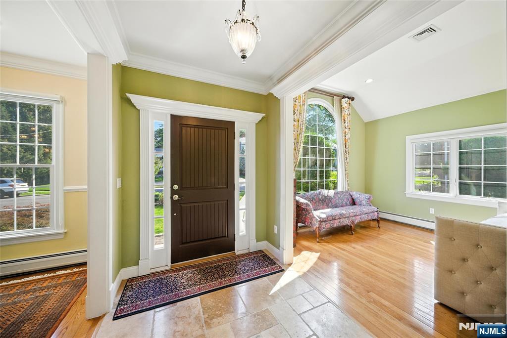 6 Highland Avenue