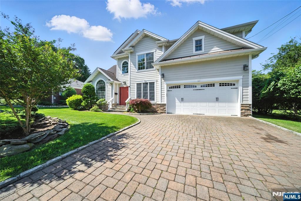 6 Highland Avenue