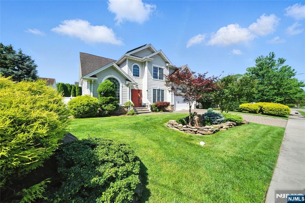 6 Highland Avenue