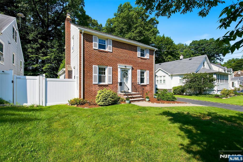 11 Monroe Avenue