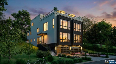 Photo of 392 Undercliff Avenue #1, Edgewater, NJ 07020 (MLS # 26023804)