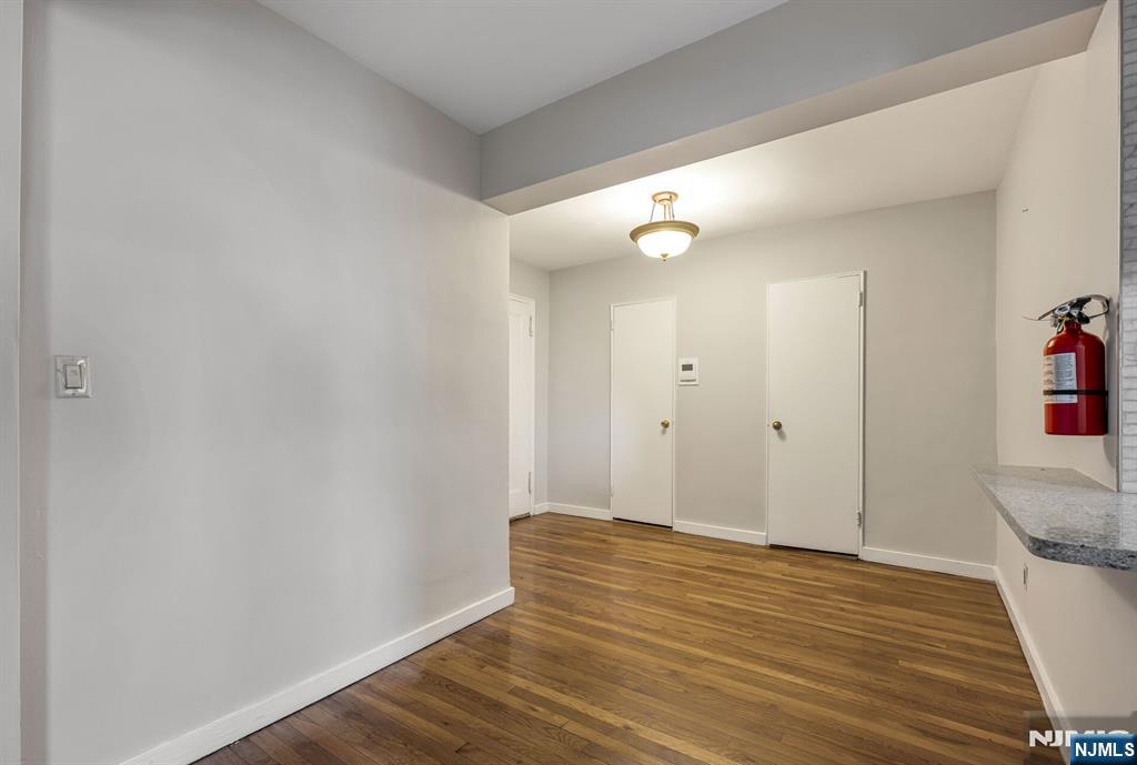 8300 Boulevard East 4D