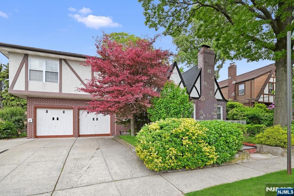 497 Oakdene Avenue