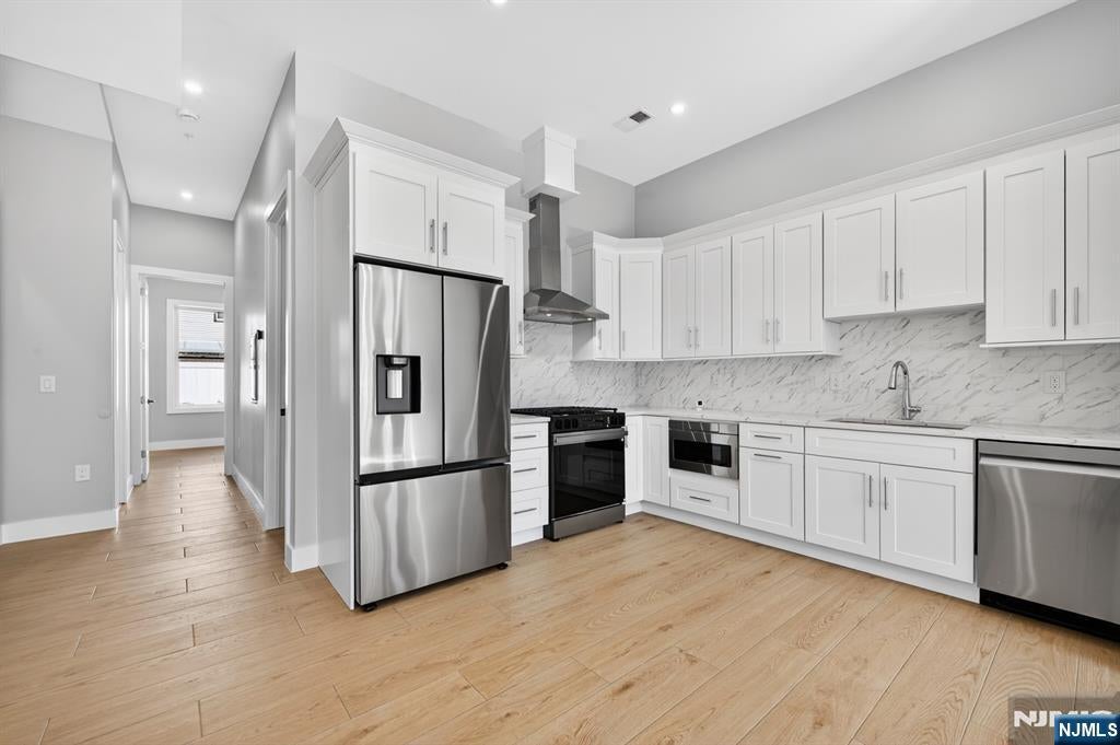 Homes for Sale in Northern NJ | ThisIsRiverEdge.com 126 De Kalb Avenue 1A