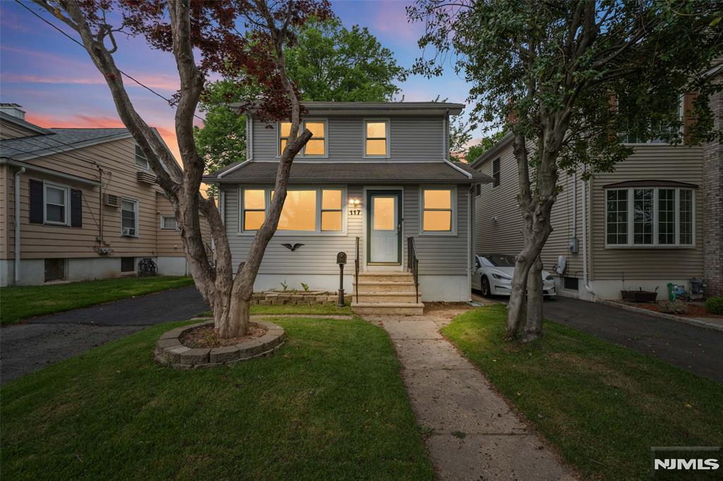 117 Crestwood Avenue