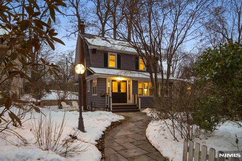 31 Nassau Road Montclair NJ 07043