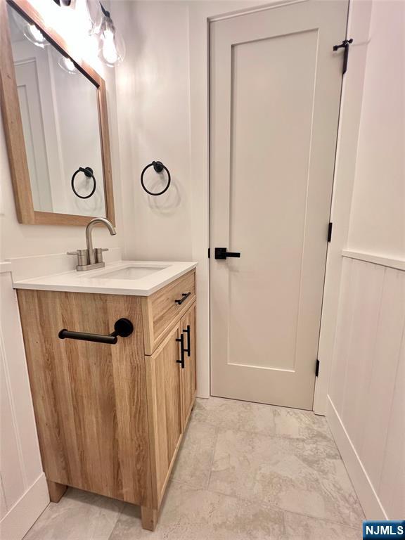 Lodi, New Jersey 07644, United States, 3 Bedrooms Bedrooms, ,2 BathroomsBathrooms,Residential,Active,203855