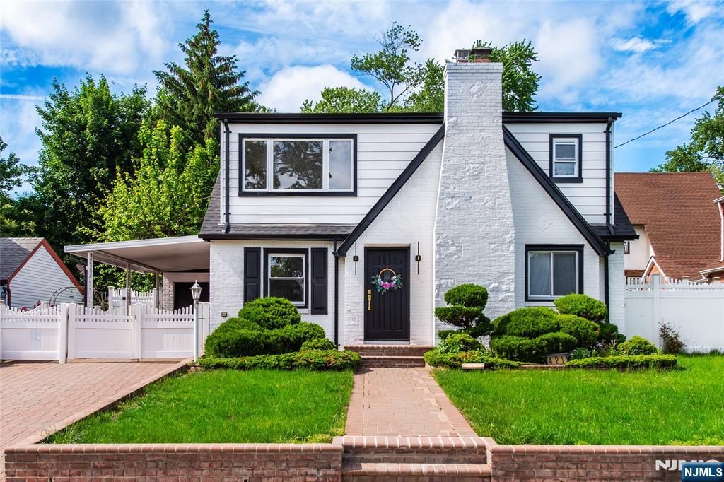 Photo of 421 Tryon Avenue, Englewood, NJ 07631 (MLS # 26019356)