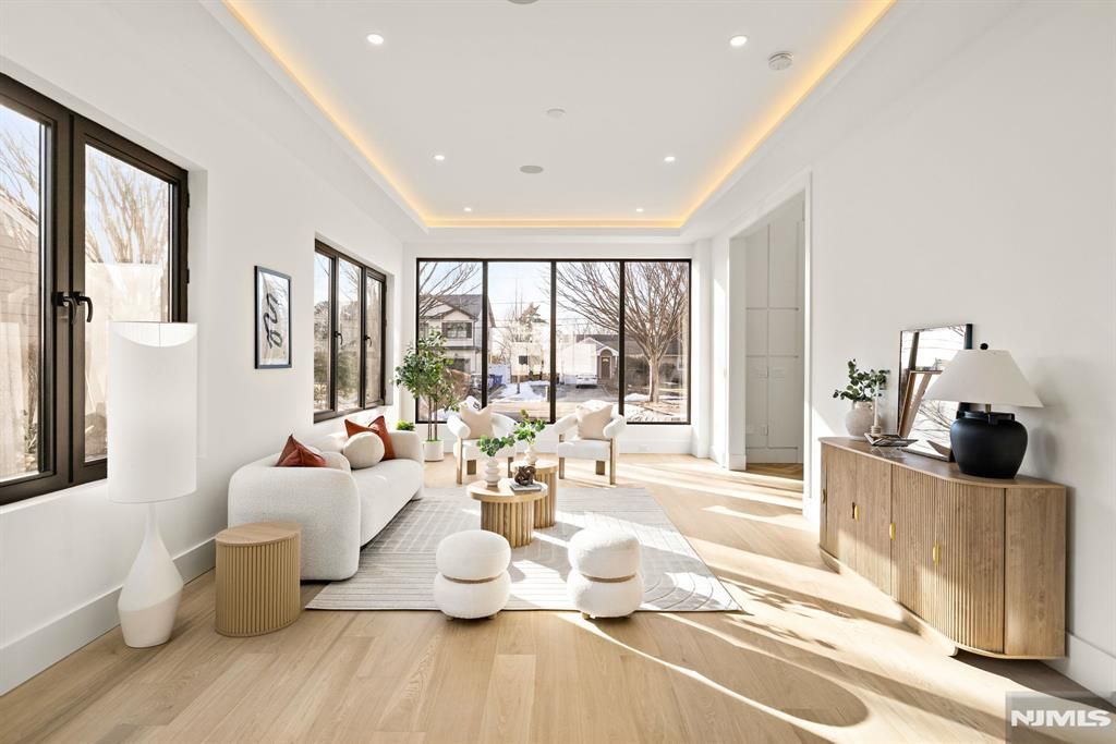 Photo of 210 Hillcrest Drive, Paramus, NJ 07652 (MLS # 26007160)