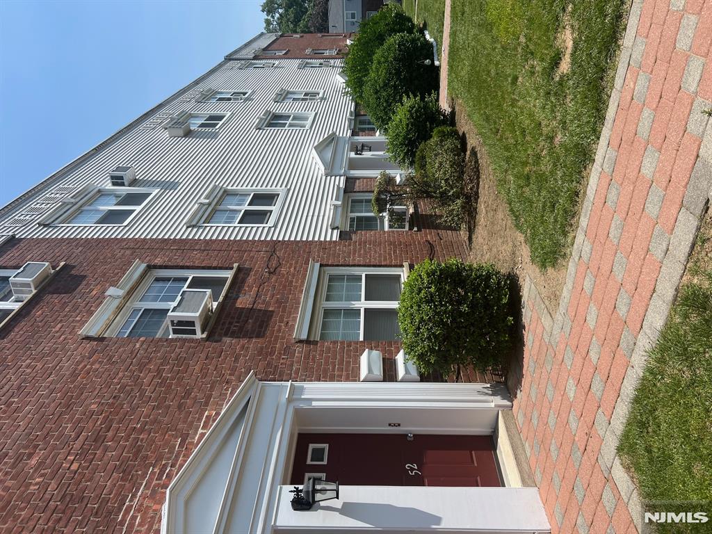 Property for Sale at 52 Hastings Avenue 52A, Rutherford, New Jersey - Bathrooms: 1  - $158,000