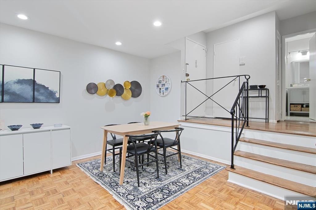 361 Claremont 13