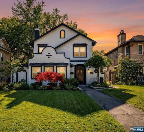 Photo of 29 Martin Terrace, Hackensack, NJ 07601 (MLS # 26004033)