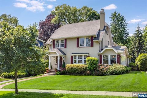 16 Wellesley Road Montclair NJ 07043