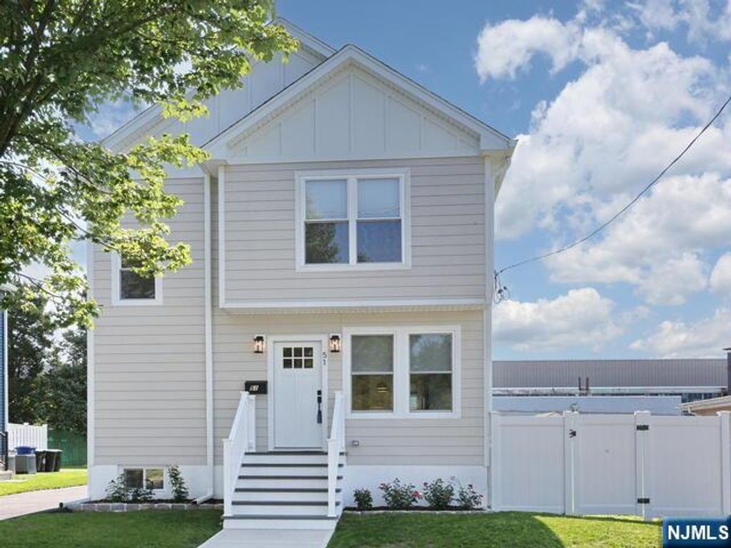 Photo of 51 Pomona Avenue, Fair Lawn, NJ 07410 (MLS # 25022007)