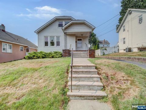 25 Orchard Street Nutley NJ 07110