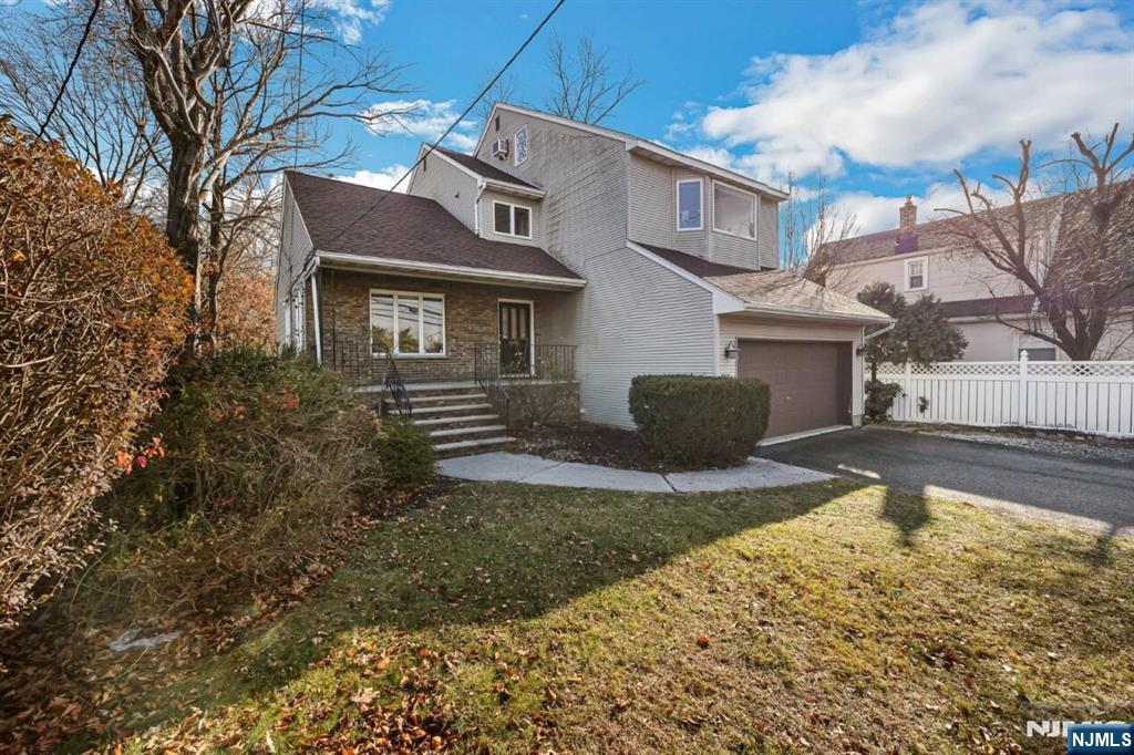 1153 River Road