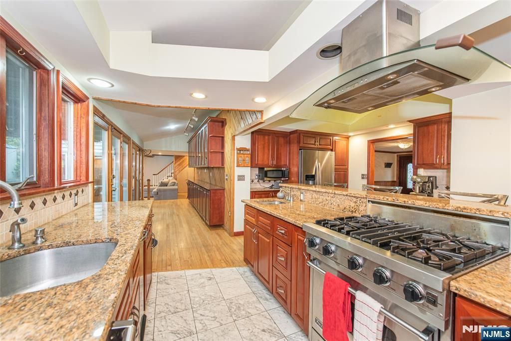 Photo of 47 Laurel Drive, Wayne, NJ 07470 (MLS # 26012563)