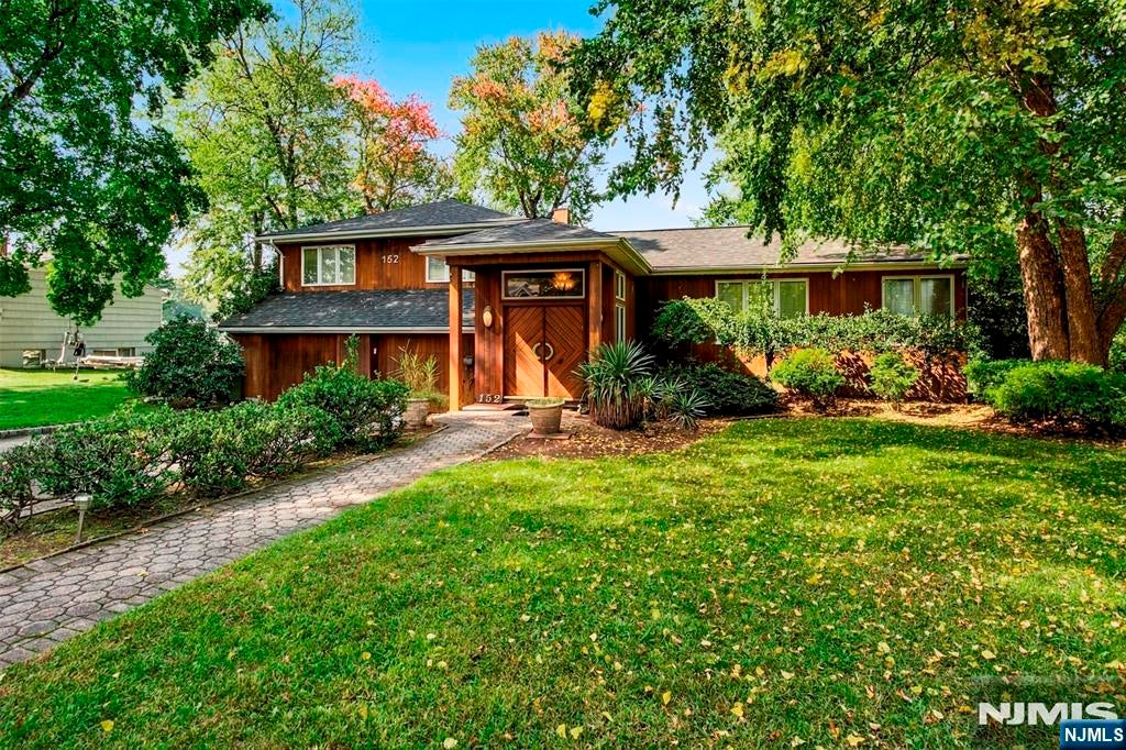 152 Sussex Road