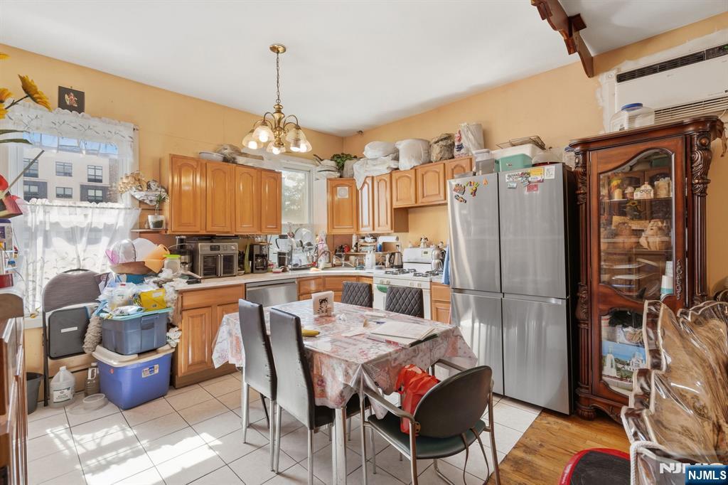 111 34th Street