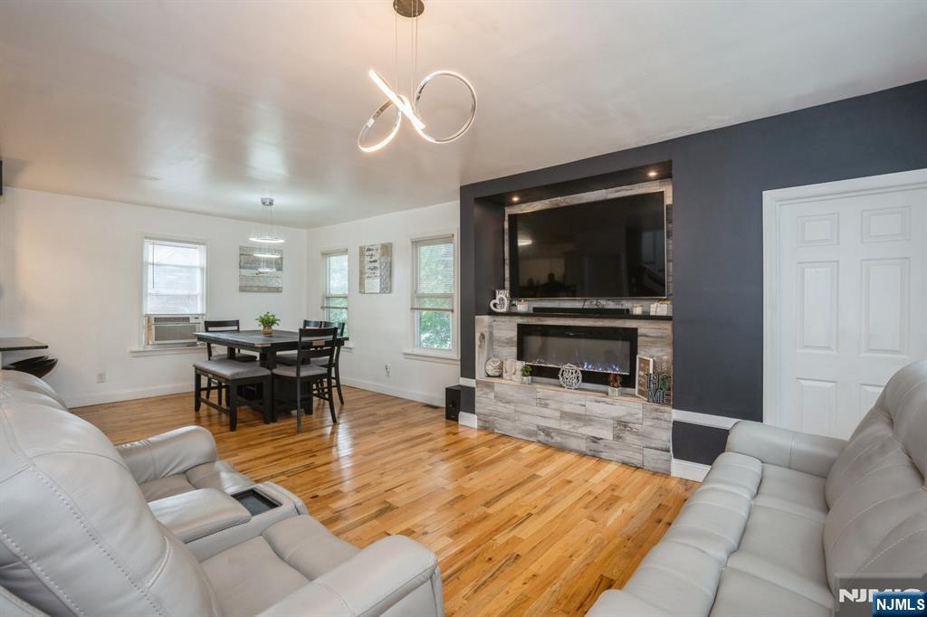 64 Hardgrove Terrace