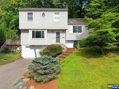Photo of 71 Malcolm Road, Mahwah, NJ 07430 (MLS # 26029543)