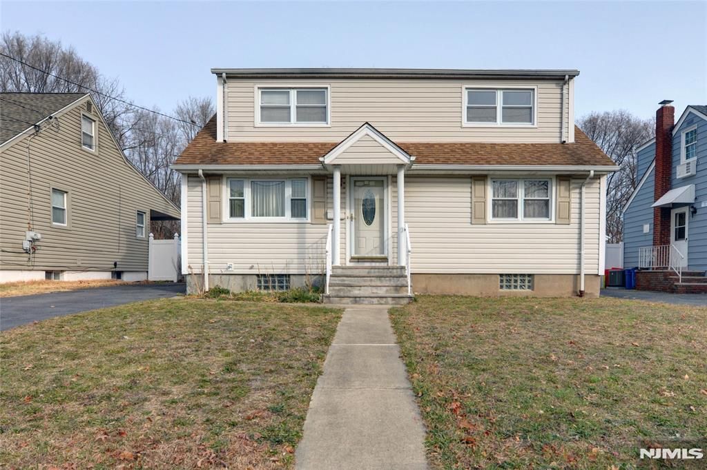 Photo of 186188 Sherwood Avenue, Paterson, NJ 07502 (MLS # 25042980)