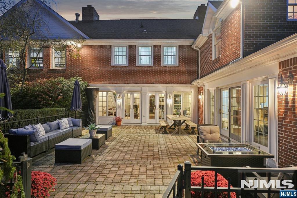 586 Prospect Avenue
