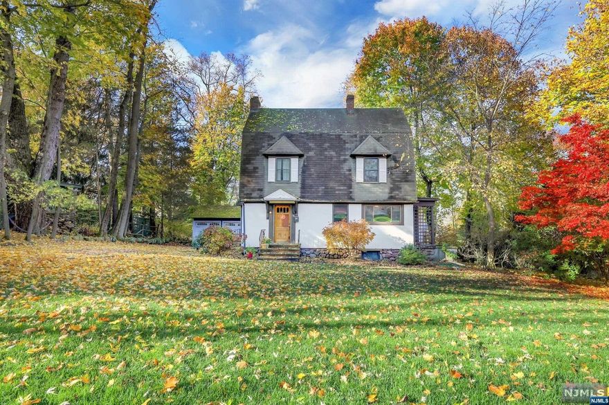 Welcome home to Cragmere! If you want a "neighborhood" feel where people walk the dogs, push strollers, jog, play, and have an easy commute to NYC, this is going to be the home for you. This Dutch style colonial home is spacious with 5 bedrooms, a home office, and 1.5 baths. Basement can easily be finished. The home sits on a lush property with lots of privacy and mature trees. A convenient 2 car detached garage for storage or parking the cars. House is heated by oil with an above ground oil tank however the gas line runs to the home for the oven range so you can easily convert to gas. House needs TLC and updating and sold "as is". Bring your vision and ideas and make this one your own. One of the nicest streets in Cragmere with homes of much great value. Blue Ribbon Betsy Ross elementary school (K-3) is walking distance. Don't wait on this one.