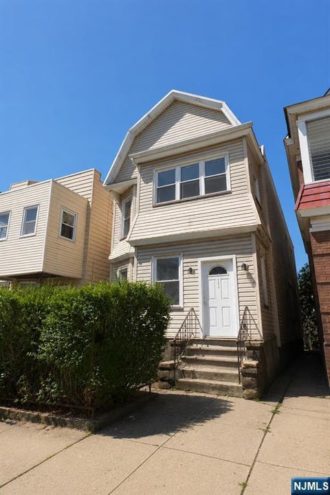 Photo of 143 Pearsall Avenue, Jersey City, NJ 07305 (MLS # 26030357)