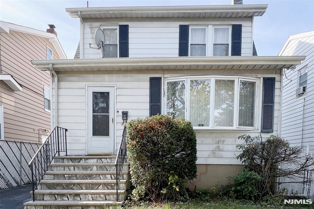 Photo of 141 16th Street, Bloomfield, NJ 07003 (MLS # 25037365)