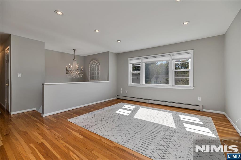 52 Crescent Road