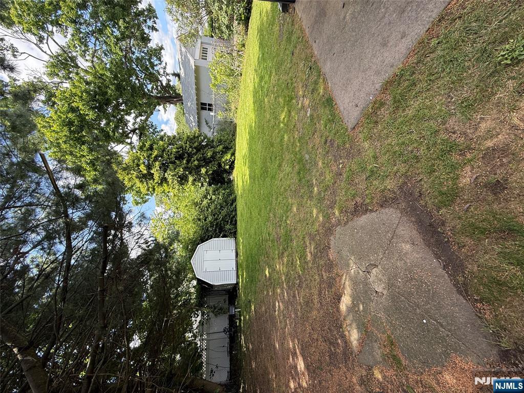 14 Heights Avenue