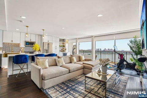 Photo of 3 Horizon Road #1015, Fort Lee, NJ 07024 (MLS # 26028341)