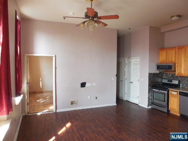 18 Market Street 301