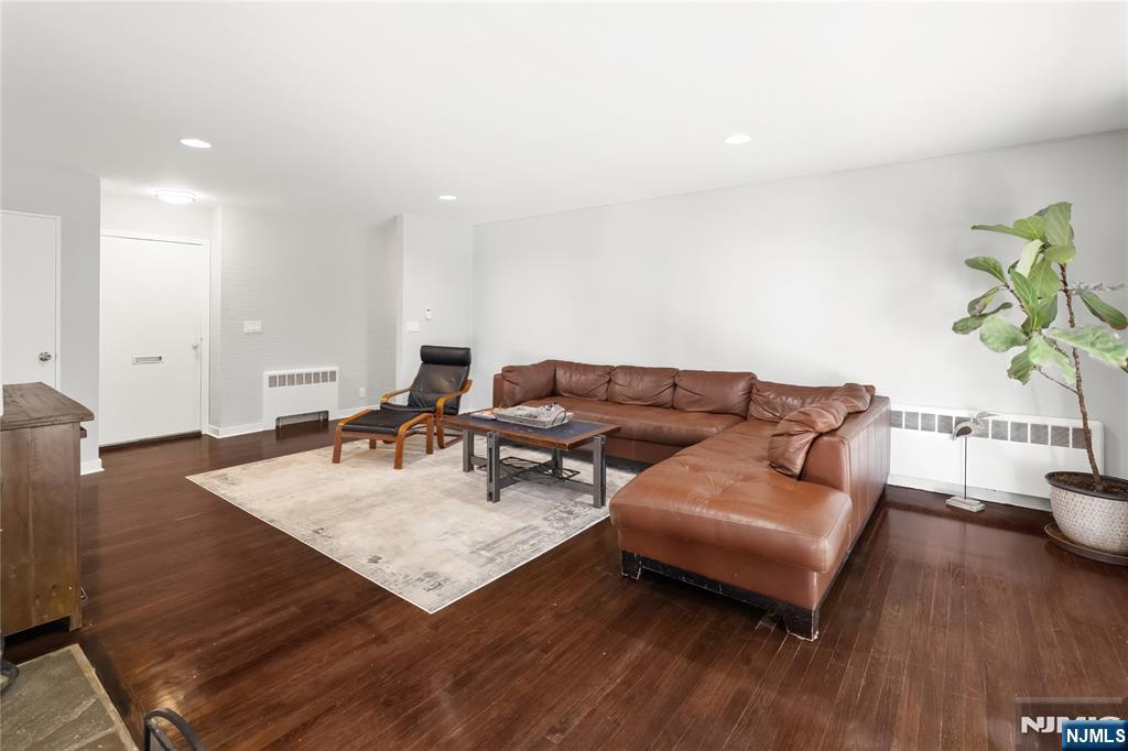 140 Oak Trail Road