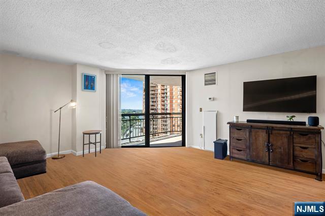 708 Harmon Cove Tower